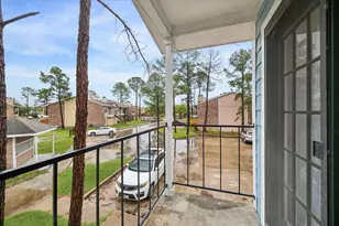 7402 Alabonson Rd, Houston, TX 77088 - Photo 10