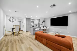 7402 Alabonson Rd, Houston, TX 77088 - Photo 8