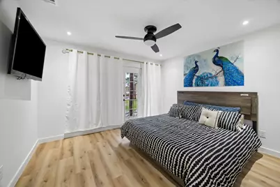 7402 Alabonson Road #202, Houston, TX 77088 - Photo 4