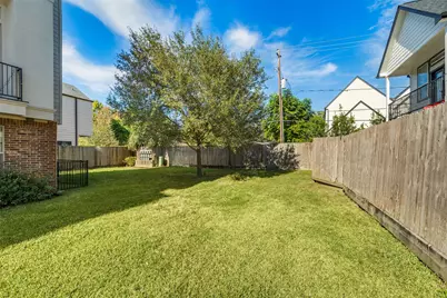4003 Beacon Fisher Drive, Houston, TX 77018 - Photo 4