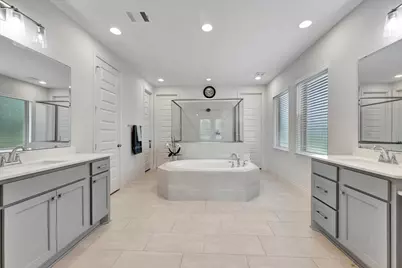 12218 Hickory Arroyo Drive, Humble, TX 77346 - Photo 24