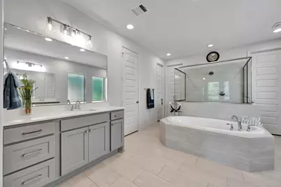12218 Hickory Arroyo Drive, Humble, TX 77346 - Photo 26
