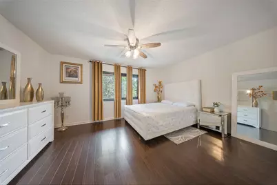 6563 Bayou Glen Road, Houston, TX 77057 - Photo 16