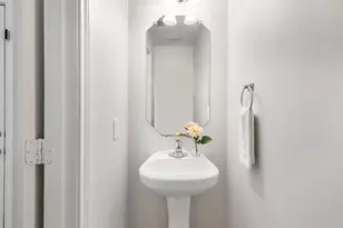 215 W Stedhill Loop, The Woodlands, TX 77384 - Photo 8