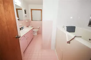 6733 Pecanwood St, Hitchcock, TX 77563 - Photo 12