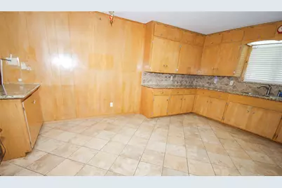6733 Pecanwood Street, Hitchcock, TX 77563 - Photo 6