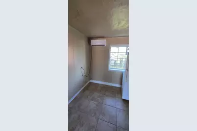 4005 Irvington Boulevard #6, Houston, TX 77009 - Photo 14