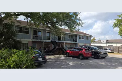 4005 Irvington Boulevard #6, Houston, TX 77009 - Photo 2