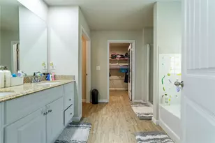 10126 Relic Oaks, San Antonio, TX 78240 - Photo 16