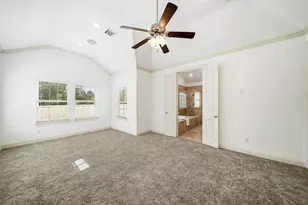 8760 Kempwood Dr, Houston, TX 77080 - Photo 20