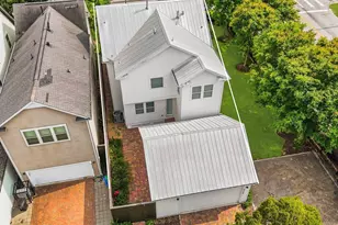 8760 Kempwood Dr, Houston, TX 77080 - Photo 36