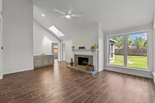 1508 Bayou Oak Dr, Friendswood, TX 77546 - Photo 4