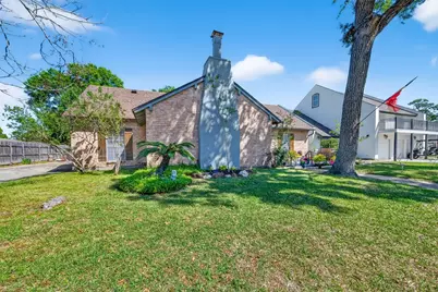 3107 Silver Springs Drive, La Porte, TX 77571 - Photo 2
