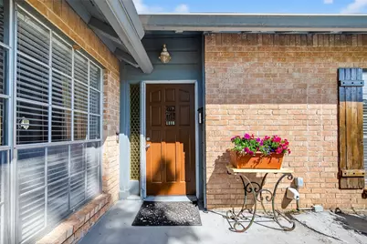 3107 Silver Springs Drive, La Porte, TX 77571 - Photo 4