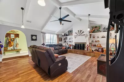 3107 Silver Springs Drive, La Porte, TX 77571 - Photo 8