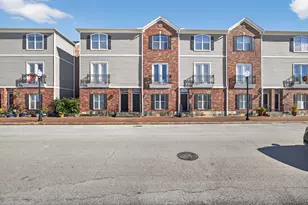 320 Cathedral Sq, Beaumont, TX 77701 - Photo 4