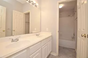 43 S Lace Arbor Dr, The Woodlands, TX 77382 - Photo 18