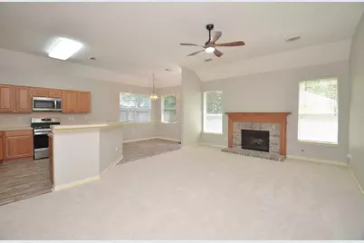 43 S Lace Arbor Drive, The Woodlands, TX 77382 - Photo 8