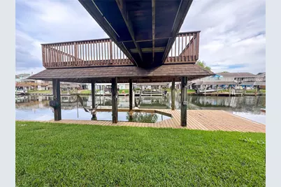 1031 Redfish Street, Bayou Vista, TX 77563 - Photo 2