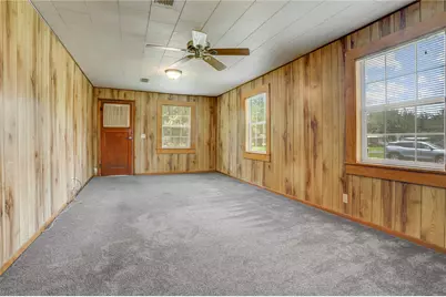 215 E Dahlgren Avenue, Wharton, TX 77488 - Photo 6