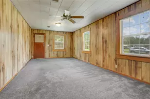215 E Dahlgren Ave, Wharton, TX 77488 - Photo 6