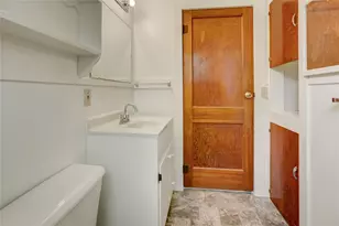 215 E Dahlgren Ave, Wharton, TX 77488 - Photo 18