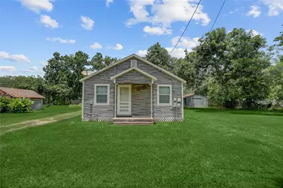215 E Dahlgren Avenue, Wharton, TX 77488 - Photo 22