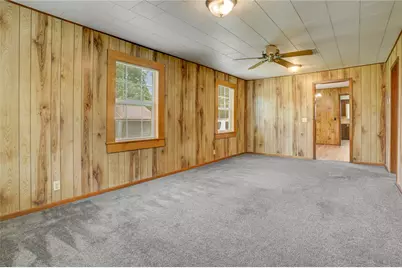 215 E Dahlgren Avenue, Wharton, TX 77488 - Photo 6