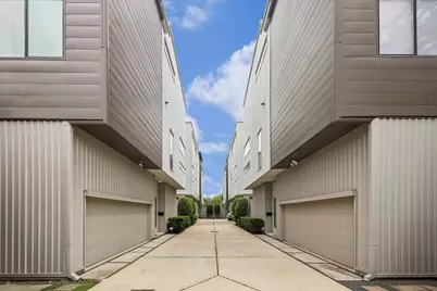 1153 W 17th Street, Houston, TX 77008 - Photo 2