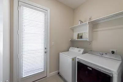 1831 Upland Lakes, Houston, TX 77043 - Photo 34