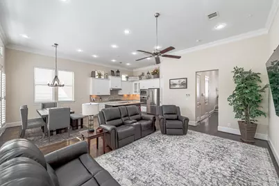 1831 Upland Lakes, Houston, TX 77043 - Photo 16