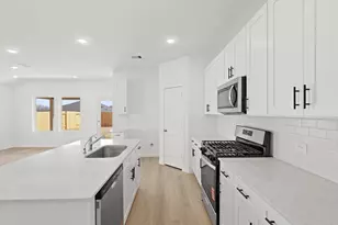 16414 Pinebrook Leaf Ln, Magnolia, TX 77355 - Photo 2