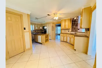 18107 Oakhampton Drive, Houston, TX 77084 - Photo 2