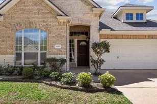 11019 Hilltop Park Ln, Cypress, TX 77433 - Photo 2