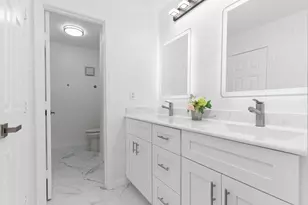 4444 Victory Dr, Houston, TX 77088 - Photo 20