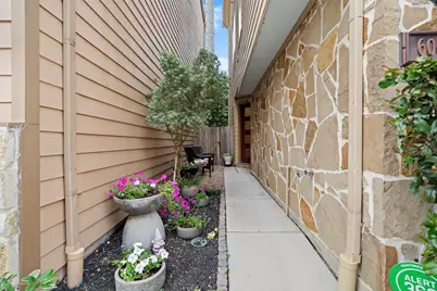6005 Kansas Street #B, Houston, TX 77007 - Photo 4