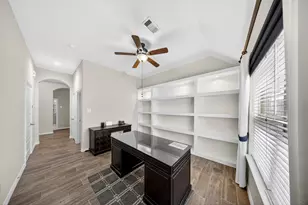 2829 Parkside Village Ct, Pearland, TX 77581 - Photo 26