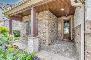 2829 Parkside Village Ct, Pearland, TX 77581 - Photo 2