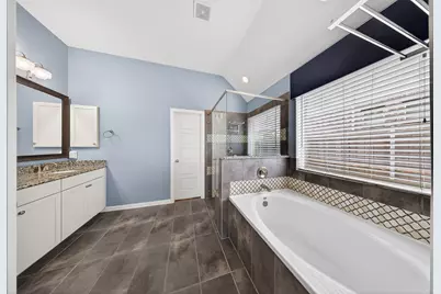 2829 Parkside Village Court, Pearland, TX 77581 - Photo 16