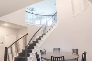 303 Vineyard Ct, Alvin, TX 77511 - Photo 12