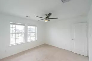 303 Vineyard Ct, Alvin, TX 77511 - Photo 34