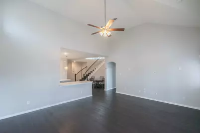 303 Vineyard Court, Alvin, TX 77511 - Photo 16