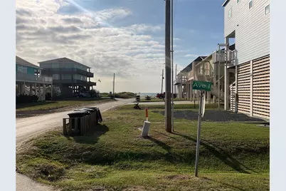 1966 Avenue I, Crystal Beach, TX 77650 - Photo 6
