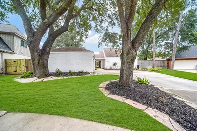 2303 Willow Lake Drive, Houston, TX 77077 - Photo 2