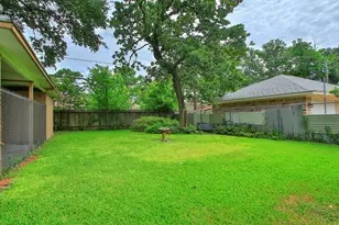 8222 Leader St, Houston, TX 77036 - Photo 42
