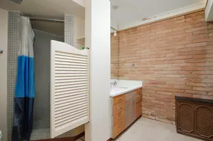 8222 Leader St, Houston, TX 77036 - Photo 34