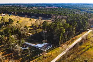 932 Sunny Dr, Livingston, TX 77351 - Photo 32