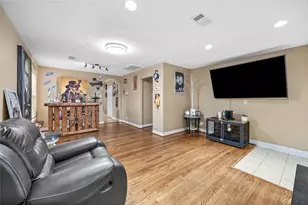 8112 Milredge St, Houston, TX 77017 - Photo 2