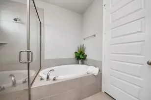 5043 Country Mdws Trl, Iowa Colony, TX 77583 - Photo 16