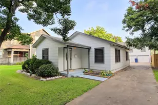 128 7th Ave N, Texas City, TX 77590 - Photo 1